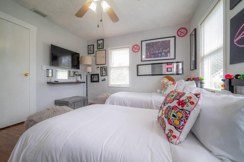Vibing In The Heights/Breweries/Food/Petfriendly Villa Tampa Eksteriør billede