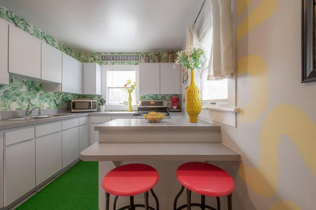 Vibing In The Heights/Breweries/Food/Petfriendly Villa Tampa Eksteriør billede